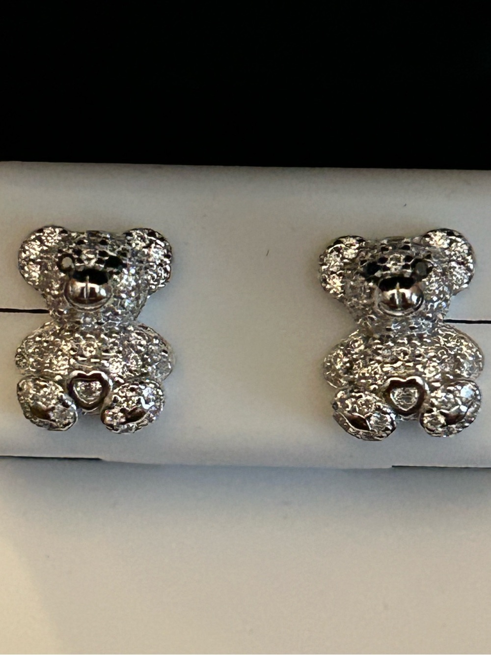 1.00CTW Moissanite Silver Bear 🐻 Stud Earrings w/ Heart Accents 925 SSilver NWT